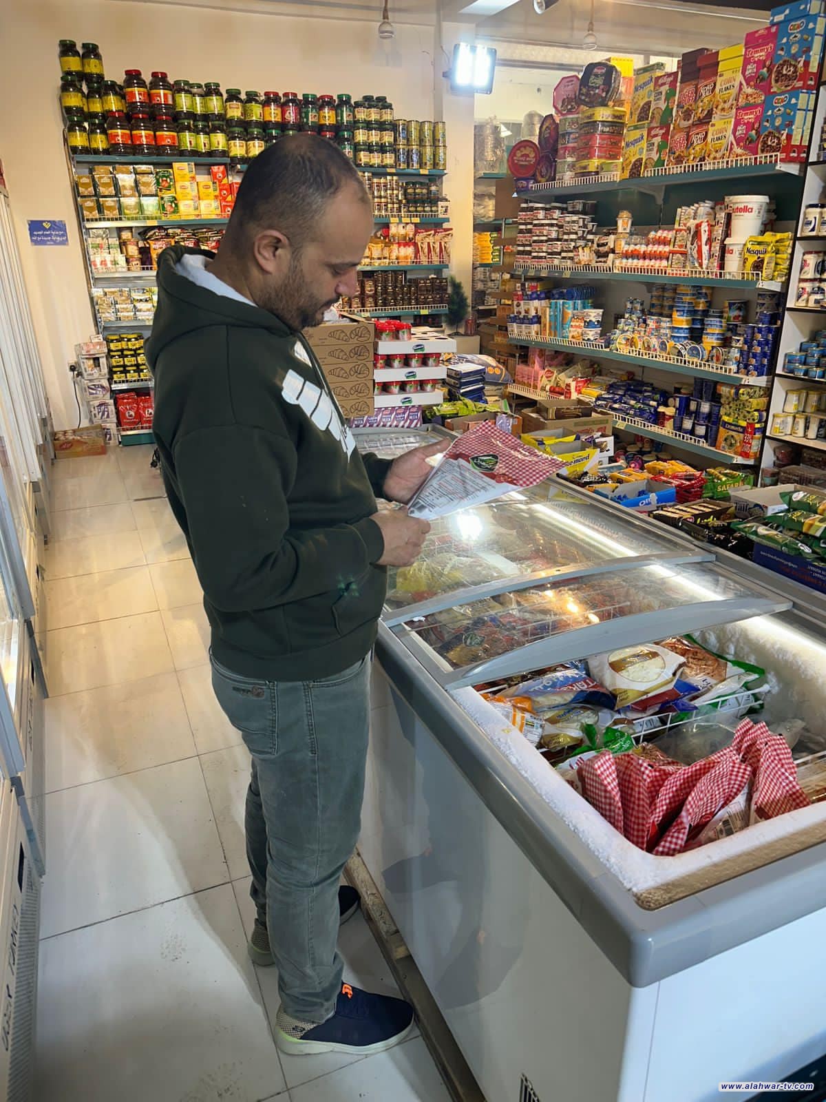 الرقابة الصحية  تنفذ حملة رقابية مشتركة في اسواق قضاء الشطرة.